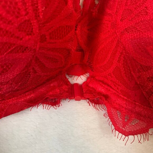 VS Pink red lacy front clasp date racerback underwire bra - Size 34C - Picture 4 of 10